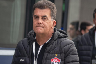 Vitória quita dívida e fica perto de encerrar transferban da FIFA