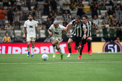 Vitória joga mal mais uma vez e perde para o Atlético fora de casa pelo Brasileirão
