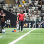 Vitória entra em campo defendendo tabu contra o Vasco da Gama no Barradão