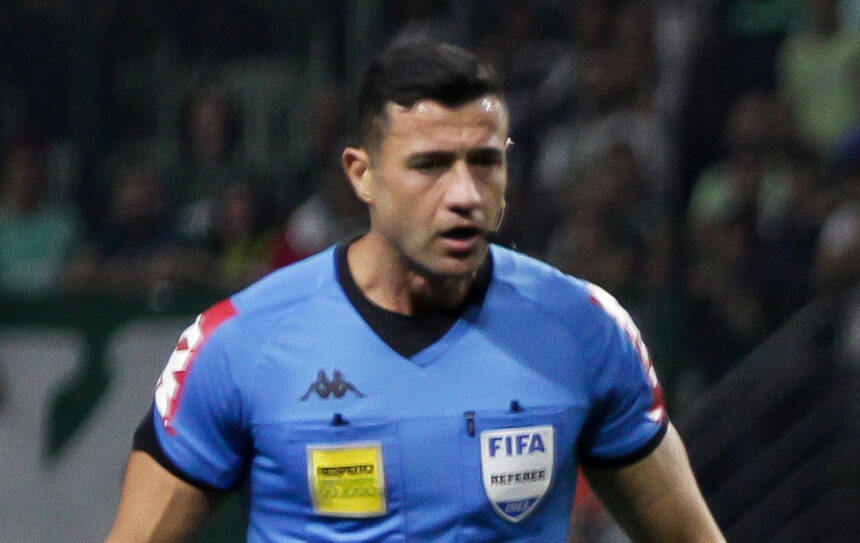 CBF define arbitragem para jogo entre Vitória e Athletico pela Copa do Brasil