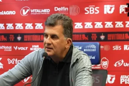 Vitória pode perder pontos e corre risco de rebaixamento caso não resolva transfer-ban da FIFA