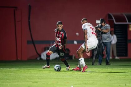 Vitória mantém retrospecto histórico contra o Bahia no clássico Ba-Vi pelo Brasileirão