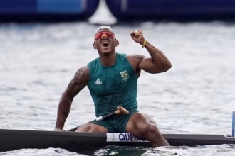 Isaquias Queiroz surpreende e conquista medalha de ouro no Mundial de Canoagem