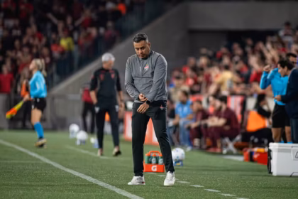 Mesmo com a derrota, Jair Ventura vê Vitória vivo e confia em classificação na Copa do Brasil