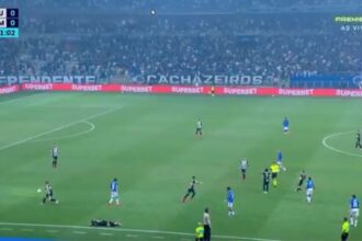 Zagueiro sofre entrada e protagoniza lance forte em clássico na Copa do Brasil