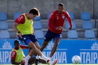 Reforço espanhol é novidade para o Bahia e pode estrear em jogo contra o Vasco