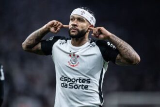 Após deixar o Corinthians, Memphis Depay desperta interesse de clubes brasileiros