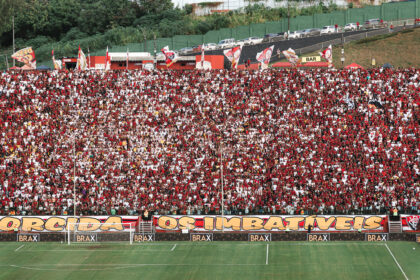 Barradão lotado! Primeira parcial de ingressos para jogo entre Vitória e Athletico é divulgada