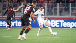 Vitória perde para o Athletico na Arena da Baixada