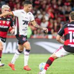 Vitória perde mais uma fora de casa e segue no meio da tabela do Brasileirão