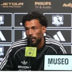 Vozinha é apresentado no Colo-Colo e fala sobre momentos difíceis na carreira