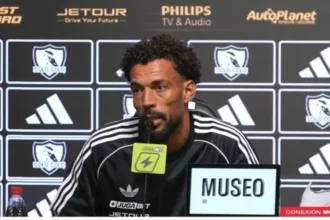 Vozinha é apresentado no Colo-Colo e fala sobre momentos difíceis na carreira