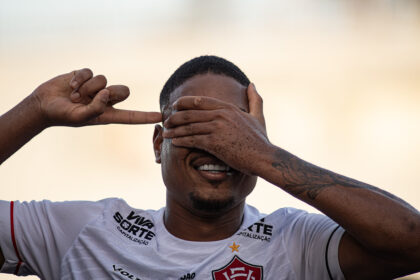 Atleta da base do Vitória acerta com clube da segunda divisão após deixar time paraibano
