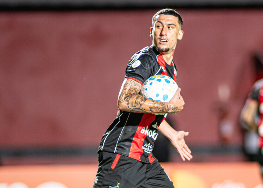 Capitão do Vitória, Baralhas deve ficar fora do confronto com o Vasco pela Copa do Brasil