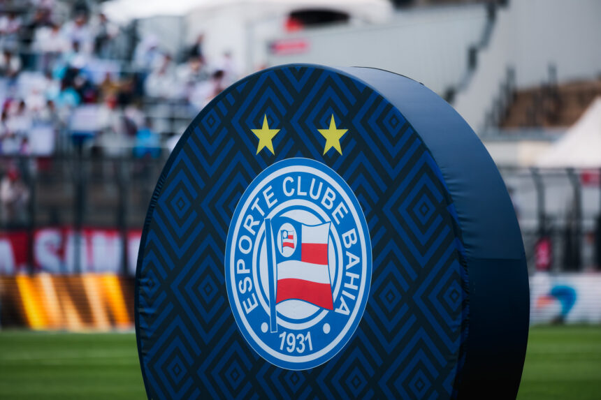 Novo reforço na área! Meia desembarca no Brasil para acertar com o Bahia
