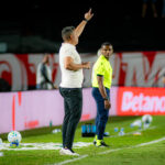 Jair Ventura fala sobre pressão e permanência no Vitória: “sempre acreditei”