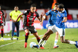 Vitória vence o Grêmio no Barradão e se distancia da zona de rebaixamento
