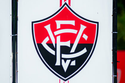 Vitória é punido com nova multa pelo STJD