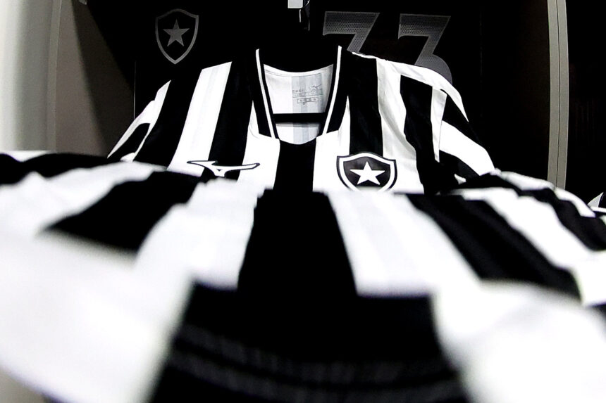 Botafogo fica perto de acerto com treinador campeão pela Seleção Brasileira