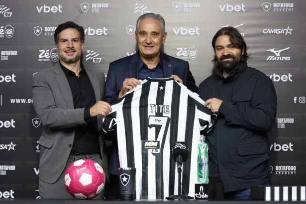 Tite é apresentado como novo treinador do Botafogo