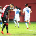 Vitória sofre virada para o Cruzeiro no Barradão e amarga mais um resultado negativo no Brasileirão