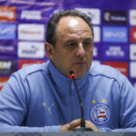 Bahia perde, mas ainda sonha com classificação para a Libertadores