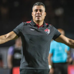 Empresário confirma a permanência de Jair Ventura no Vitória
