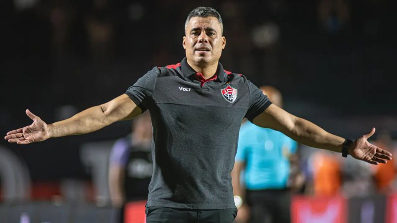 Empresário confirma a permanência de Jair Ventura no Vitória