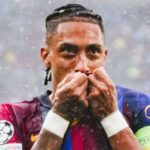 Em temporada impressionante, Raphinha bate recorde histórico pelo Barcelona