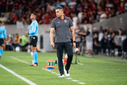 Chances de rebaixamento do Vitória na Série A despencam após fim de jejum