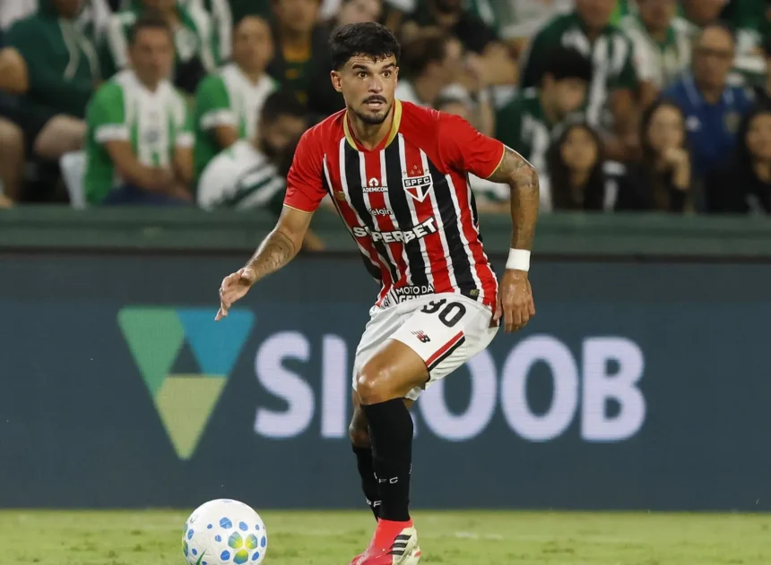 Atleta do Bahia não atinge meta contratual no São Paulo e deve retornar para o Tricolor