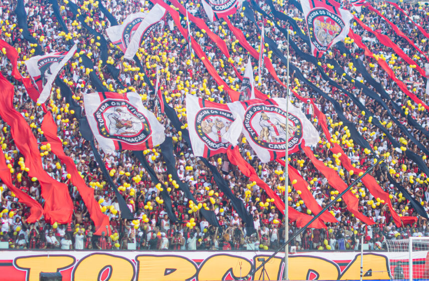 Vitória divulga parcial de ingressos para confronto com o Athletico pelo Campeonato Brasileiro