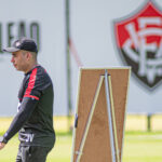 Vitória sofre com lesões e sete atletas diferentes passam pela mesma posição na temporada