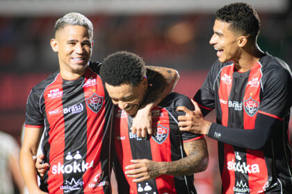 Atacante do Vitória alcança os melhores números da sua carreira na Série A do Campeonato Brasileiro
