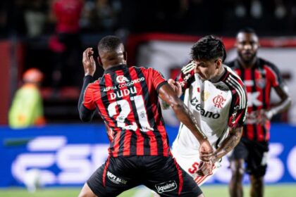 Vitória acerta renovação com volante até 2028