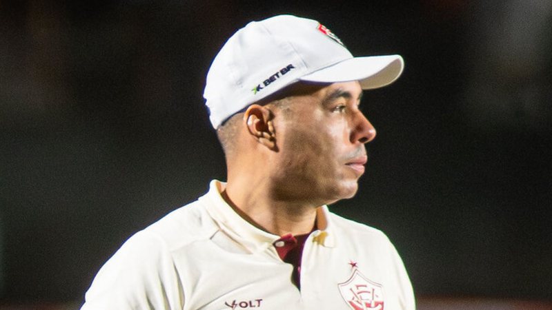 Vitória entra em campo buscando reverter retrospecto negativo diante do Corinthians