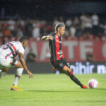 Vitória perde para o São Paulo, amplia tabu de 54 anos e segue sem vencer fora de casa